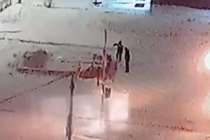 Двое россиян уронили ключи в колодец и отключили отопление десяткам квартир