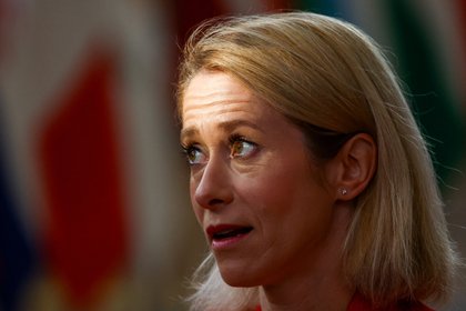 Каллас закатила глаза перед ответом на вопрос о России
